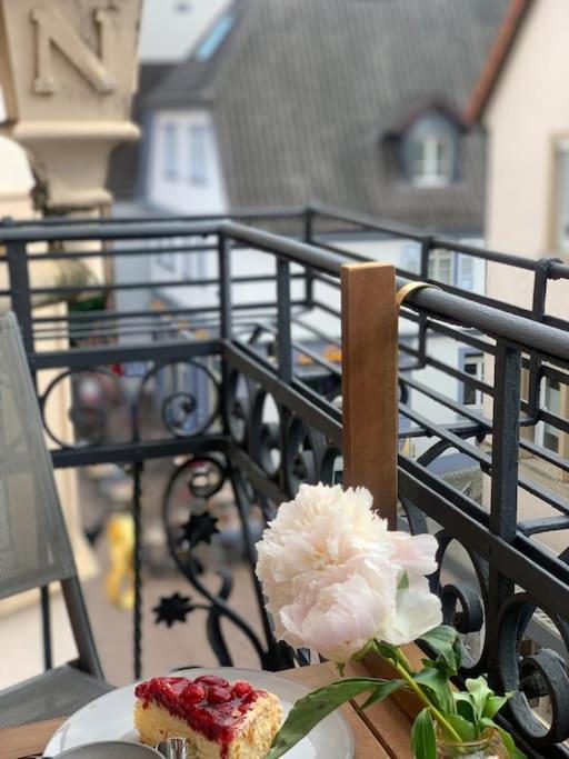Charmante Altbauwohnung Weinheim Luaran gambar