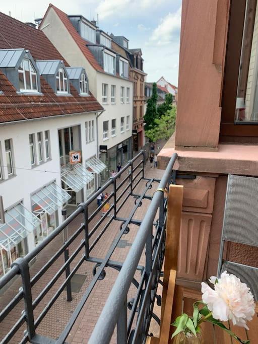 Charmante Altbauwohnung Weinheim Luaran gambar